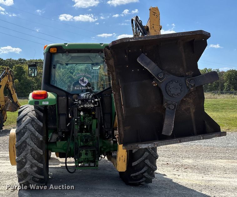 image for item DU1363 2010 John Deere 6330 tractor