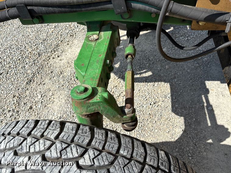 image for item DU1363 2010 John Deere 6330 tractor