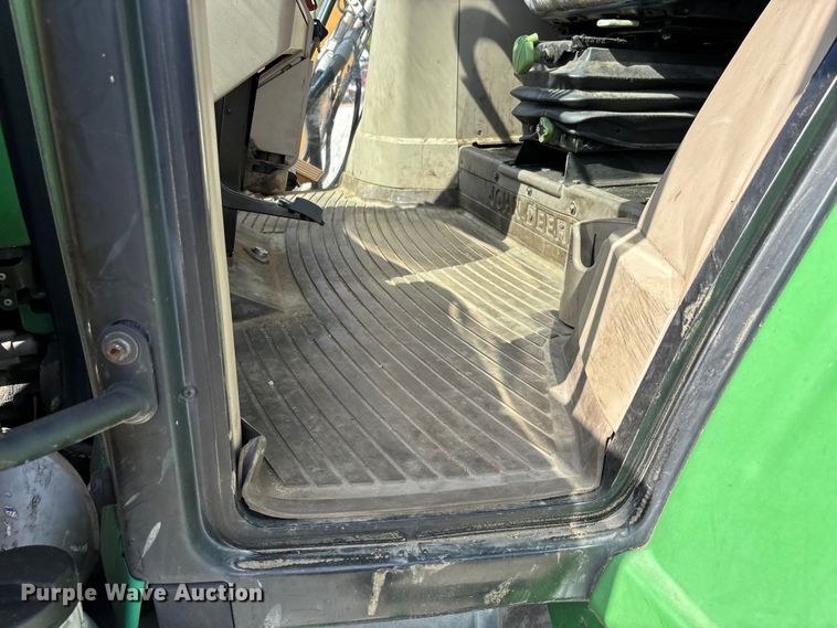 image for item DU1363 2010 John Deere 6330 tractor