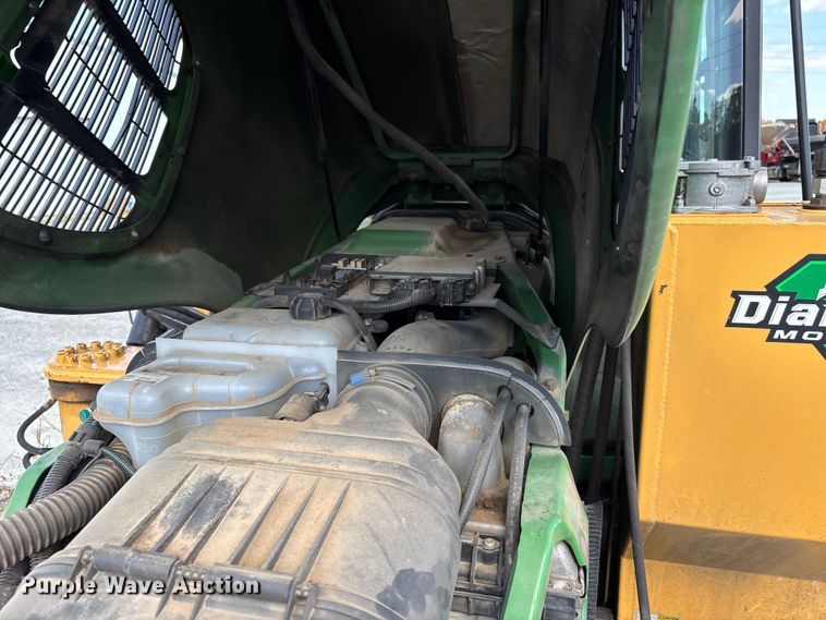 image for item DU1363 2010 John Deere 6330 tractor