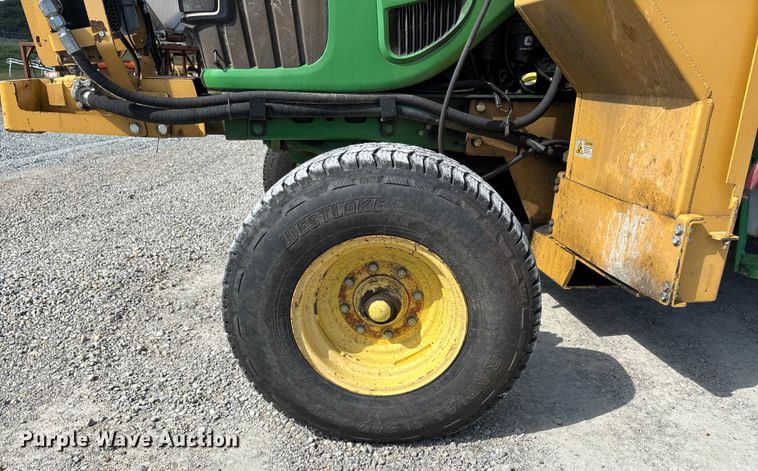 image for item DU1363 2010 John Deere 6330 tractor