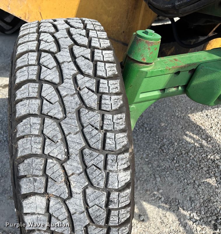 image for item DU1363 2010 John Deere 6330 tractor