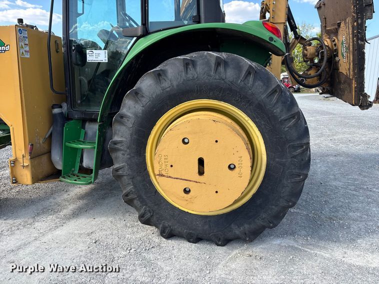 image for item DU1363 2010 John Deere 6330 tractor