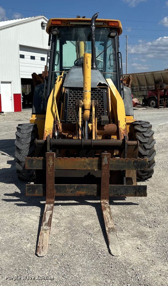 image for item DU1364 2004 John Deere 310SG backhoe