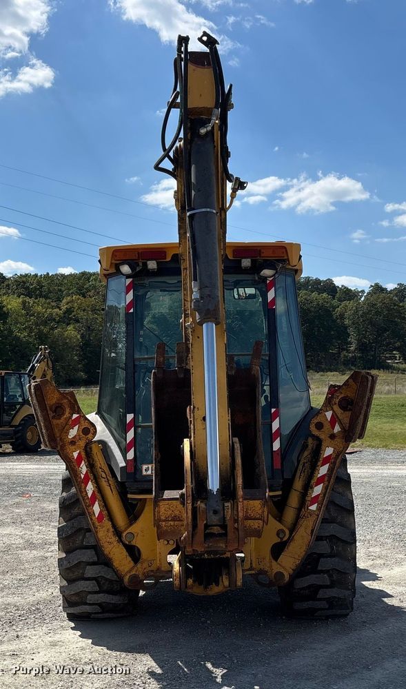 image for item DU1364 2004 John Deere 310SG backhoe