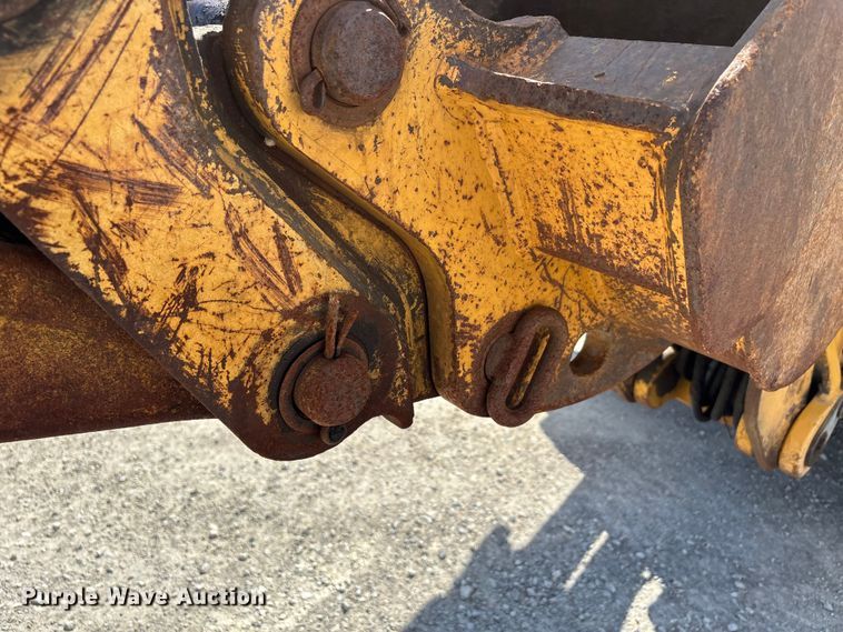 image for item DU1364 2004 John Deere 310SG backhoe