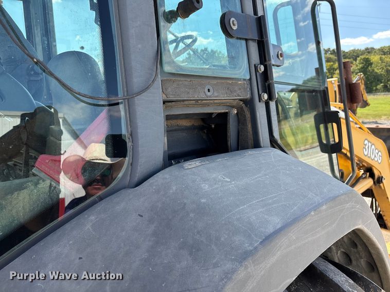 image for item DU1364 2004 John Deere 310SG backhoe