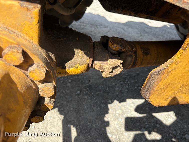 image for item DU1364 2004 John Deere 310SG backhoe