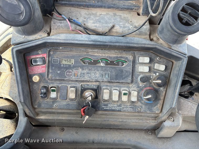 image for item DU1364 2004 John Deere 310SG backhoe