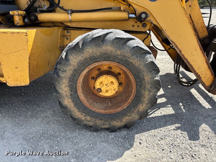 image for item DU1364 2004 John Deere 310SG backhoe