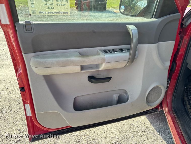 image for item DU1367 2007 Chevrolet Silverado 1500 Ext. Cab pickup truck