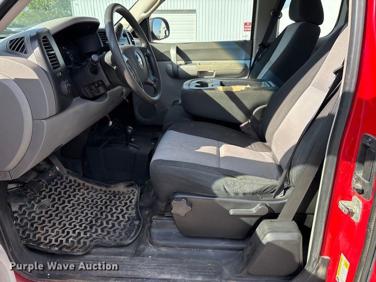 image for item DU1367 2007 Chevrolet Silverado 1500 Ext. Cab pickup truck