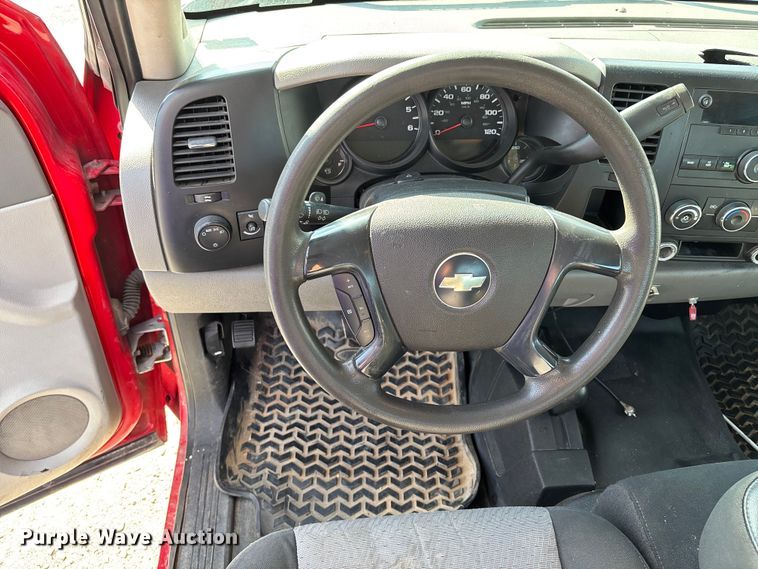 image for item DU1367 2007 Chevrolet Silverado 1500 Ext. Cab pickup truck