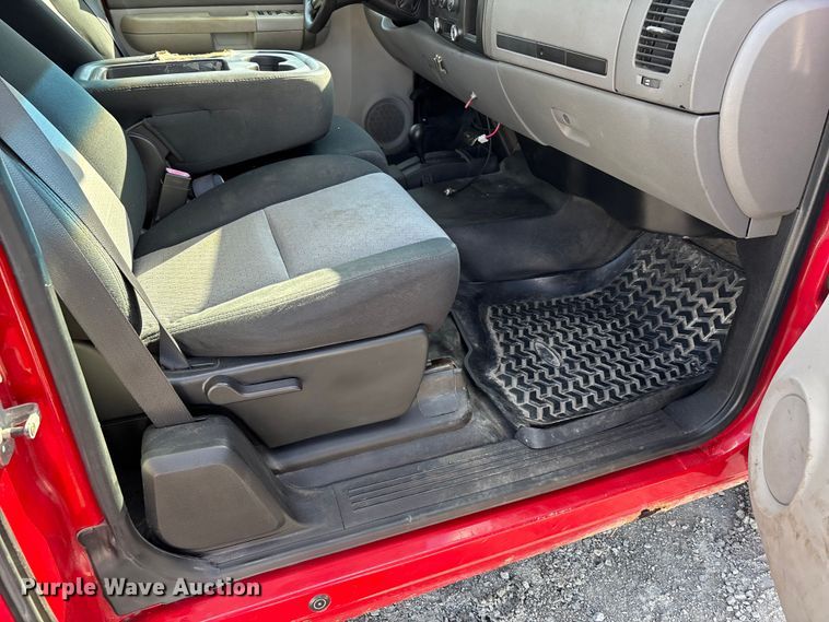 image for item DU1367 2007 Chevrolet Silverado 1500 Ext. Cab pickup truck