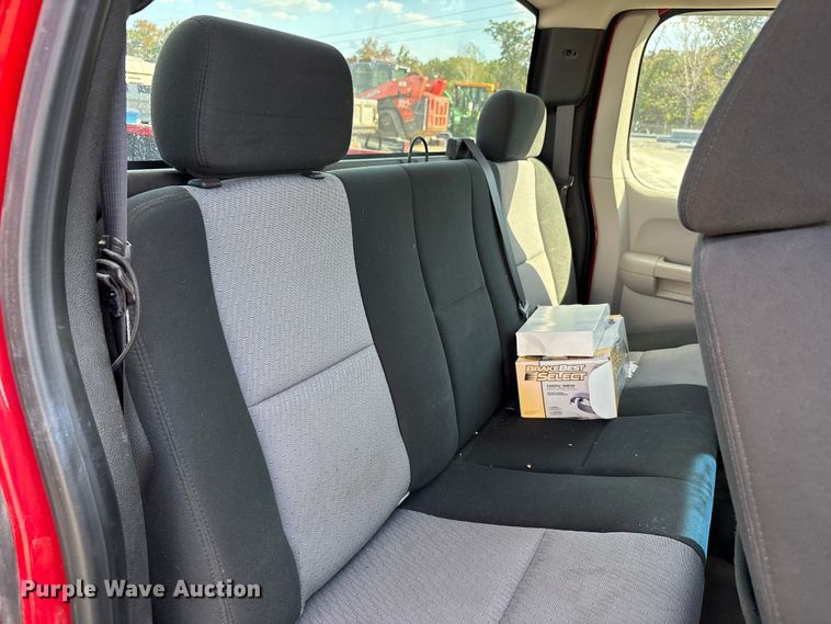 image for item DU1367 2007 Chevrolet Silverado 1500 Ext. Cab pickup truck