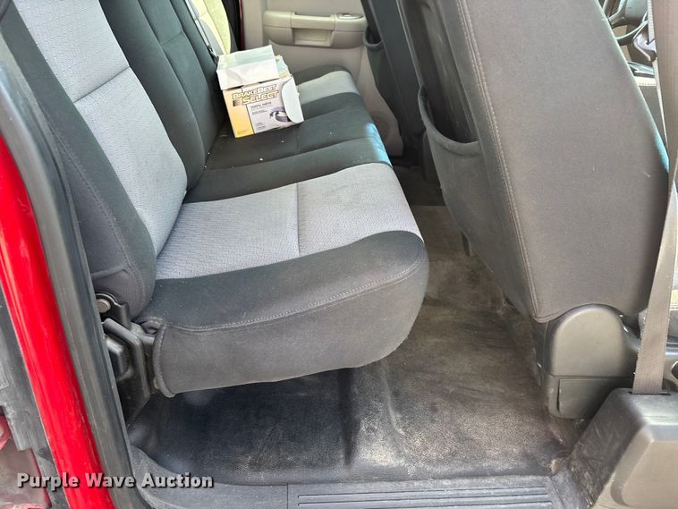 image for item DU1367 2007 Chevrolet Silverado 1500 Ext. Cab pickup truck