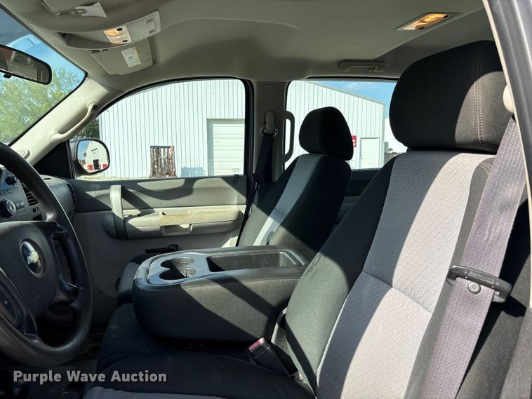 image for item DU1368 2009 Chevrolet Silverado 1500 Crew Cab pickup truck