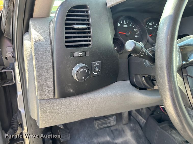 image for item DU1368 2009 Chevrolet Silverado 1500 Crew Cab pickup truck