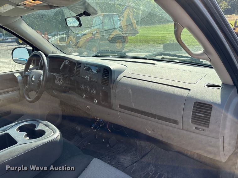 image for item DU1368 2009 Chevrolet Silverado 1500 Crew Cab pickup truck