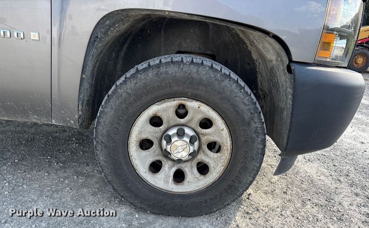 image for item DU1368 2009 Chevrolet Silverado 1500 Crew Cab pickup truck