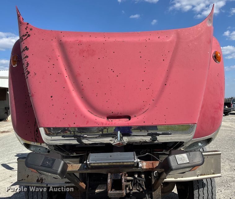 image for item DU1369 2007 International 7400 dump truck