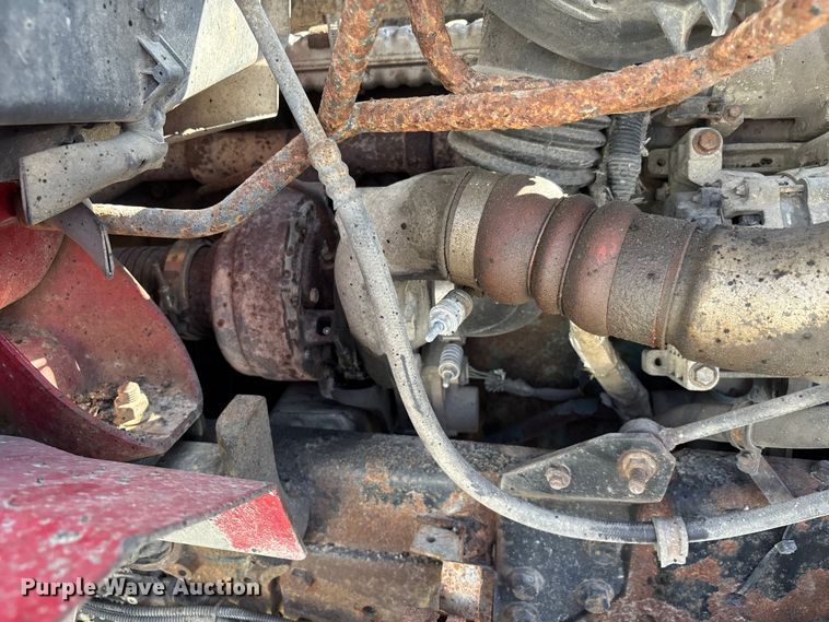 image for item DU1369 2007 International 7400 dump truck