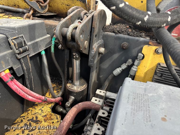 image for item DU1375 Bomag 413 paver