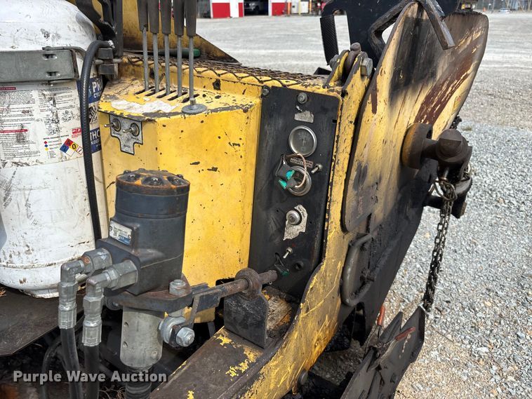 image for item DU1375 Bomag 413 paver
