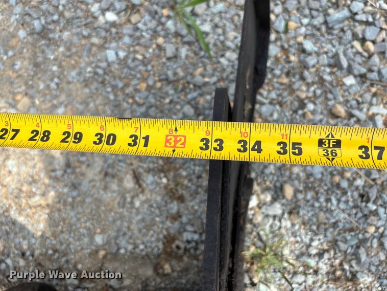 image for item DU1375 Bomag 413 paver