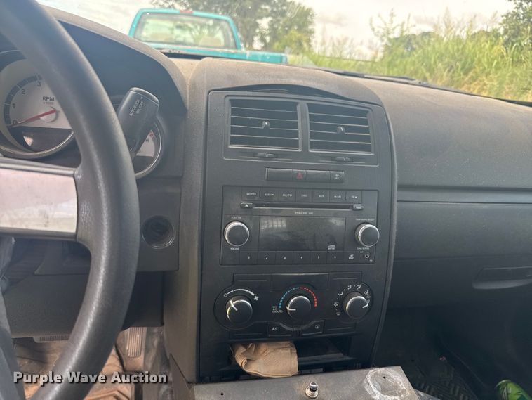 image for item DU9306 2010 Dodge Charger 