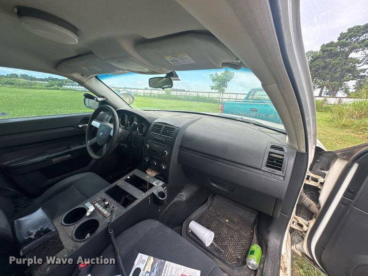 image for item DU9306 2010 Dodge Charger 