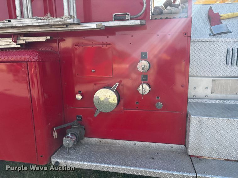 image for item DV5005 1979 Mack pumper fire truck