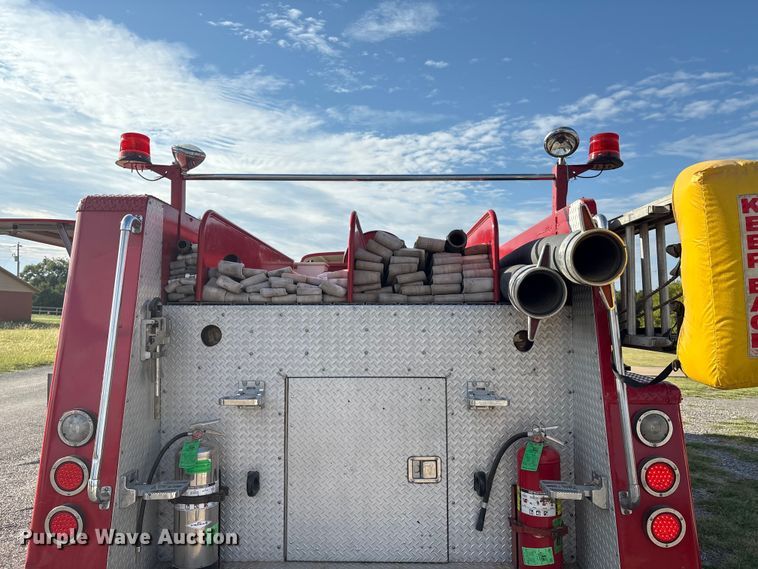 image for item DV5005 1979 Mack pumper fire truck