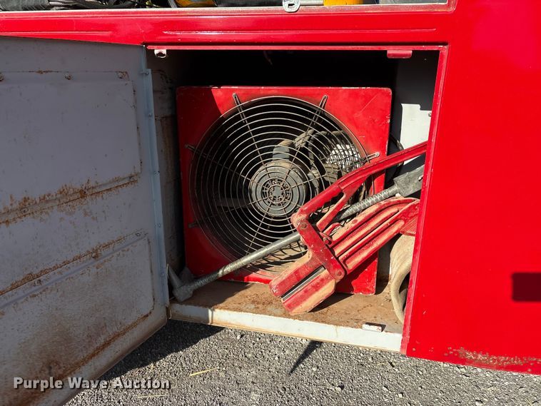 image for item DV5005 1979 Mack pumper fire truck