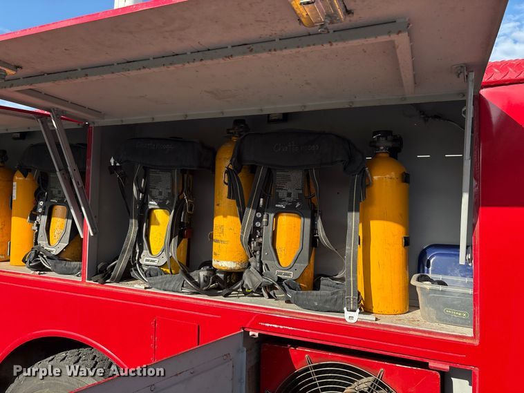 image for item DV5005 1979 Mack pumper fire truck