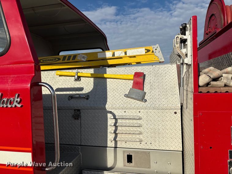 image for item DV5005 1979 Mack pumper fire truck