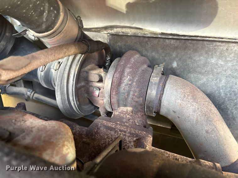 image for item DV5005 1979 Mack pumper fire truck