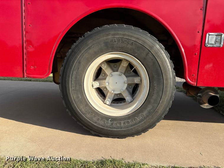 image for item DV5005 1979 Mack pumper fire truck