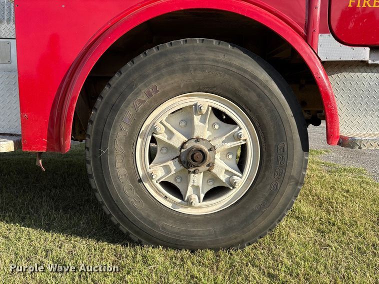 image for item DV5005 1979 Mack pumper fire truck