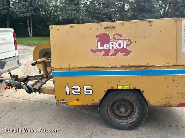 image for item DW4251 1988 Leroi 125 air compressor