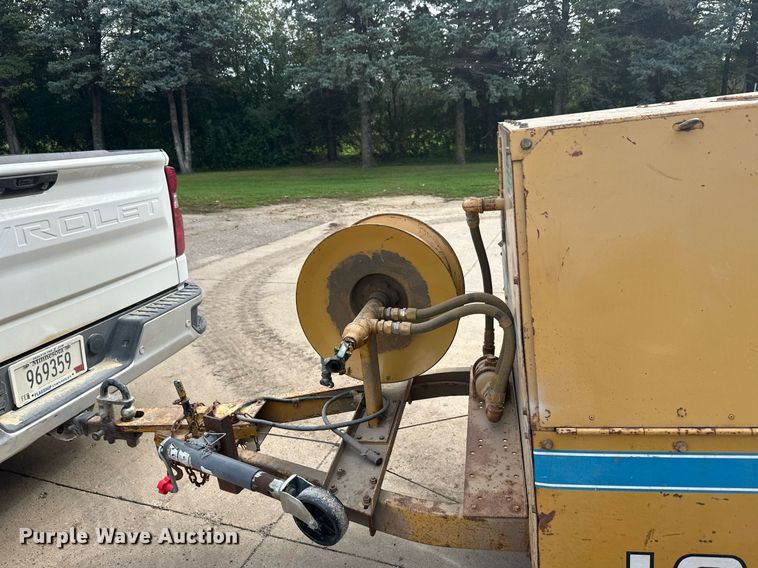 image for item DW4251 1988 Leroi 125 air compressor