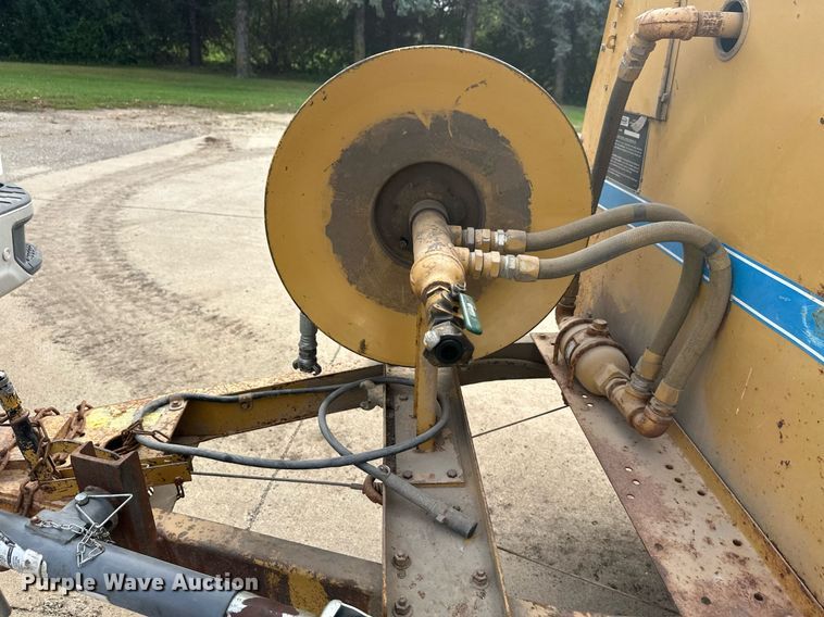 image for item DW4251 1988 Leroi 125 air compressor