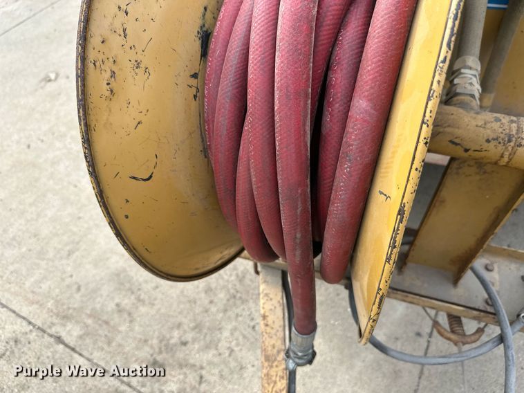 image for item DW4251 1988 Leroi 125 air compressor