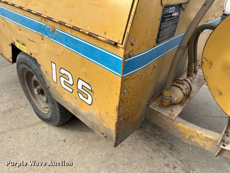 image for item DW4251 1988 Leroi 125 air compressor