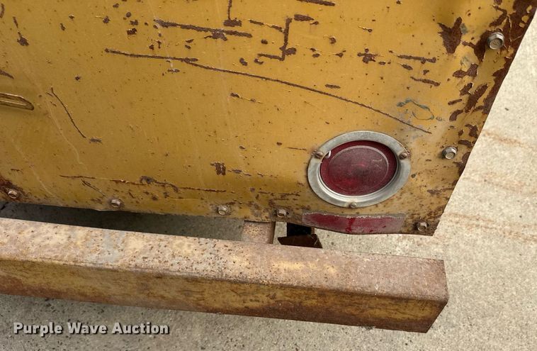 image for item DW4251 1988 Leroi 125 air compressor