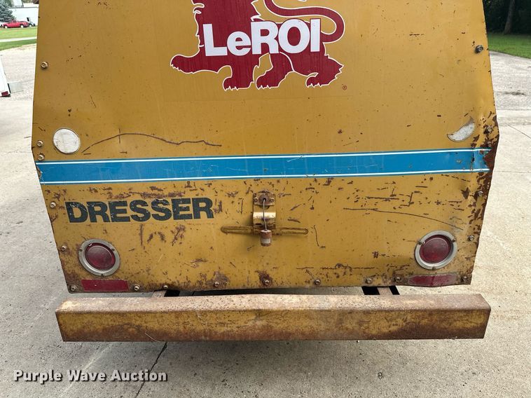 image for item DW4251 1988 Leroi 125 air compressor