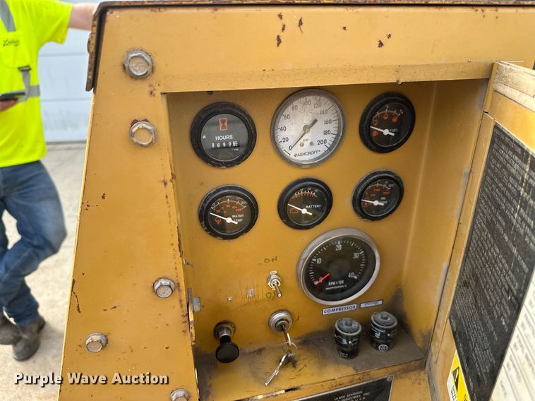 image for item DW4251 1988 Leroi 125 air compressor