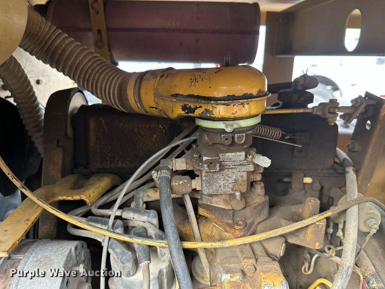 image for item DW4251 1988 Leroi 125 air compressor