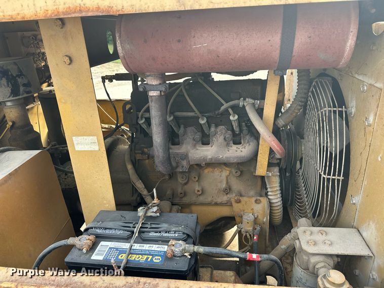 image for item DW4251 1988 Leroi 125 air compressor