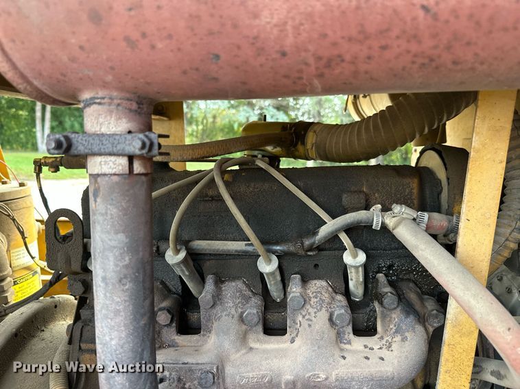 image for item DW4251 1988 Leroi 125 air compressor